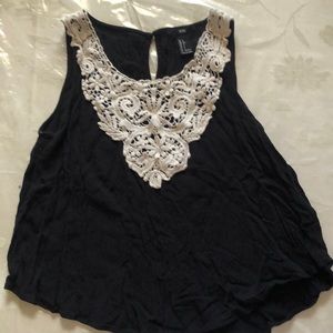 Bundles of five clothes, nice brands and quality